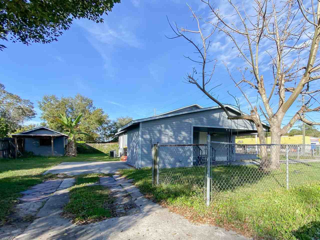 830 N Combee Rd - Photo 3 of 50