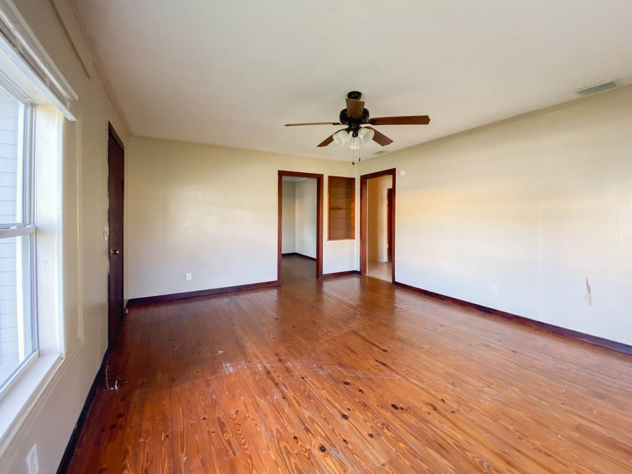 830 N Combee Rd - Photo 5 of 50