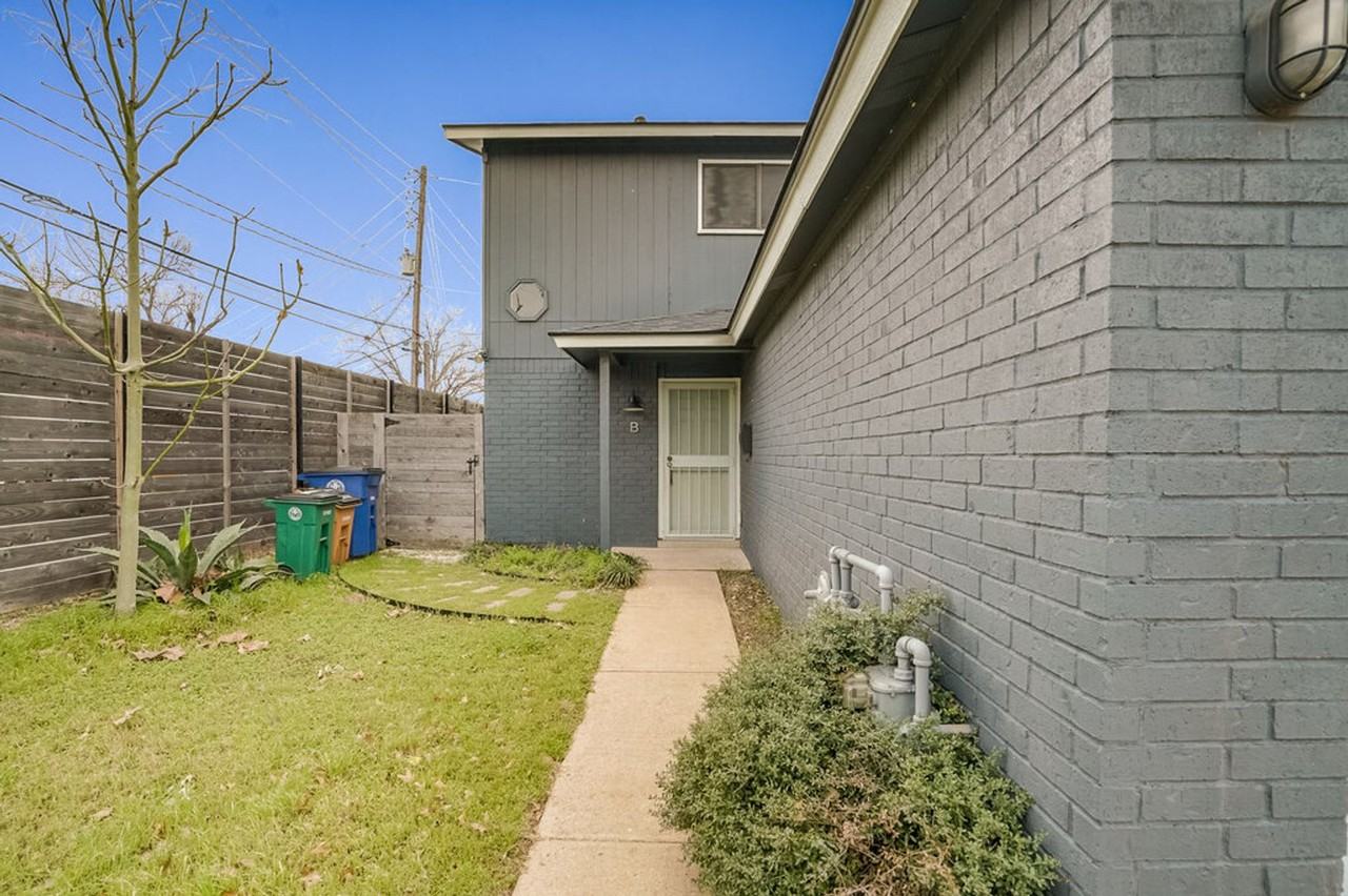 2119 Gaston Place Dr #B - Photo 3 of 20