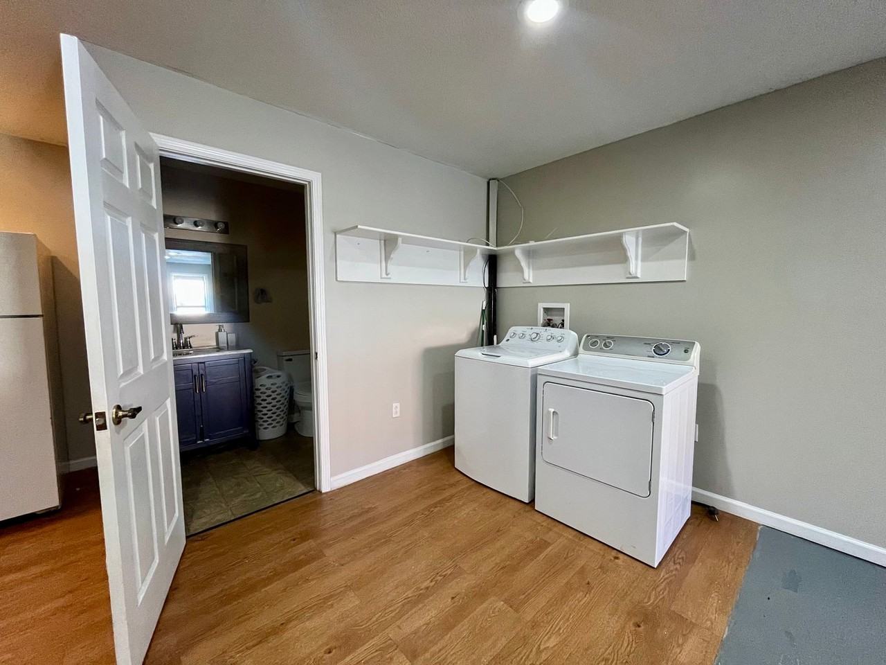 332 Commerce Loop #C - Photo 5 of 10