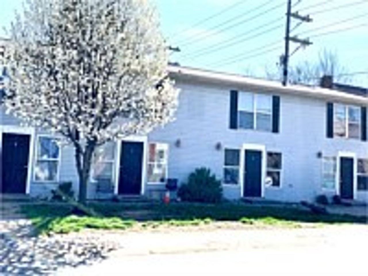 1425 S Walnut St #7 - Photo 2 of 6