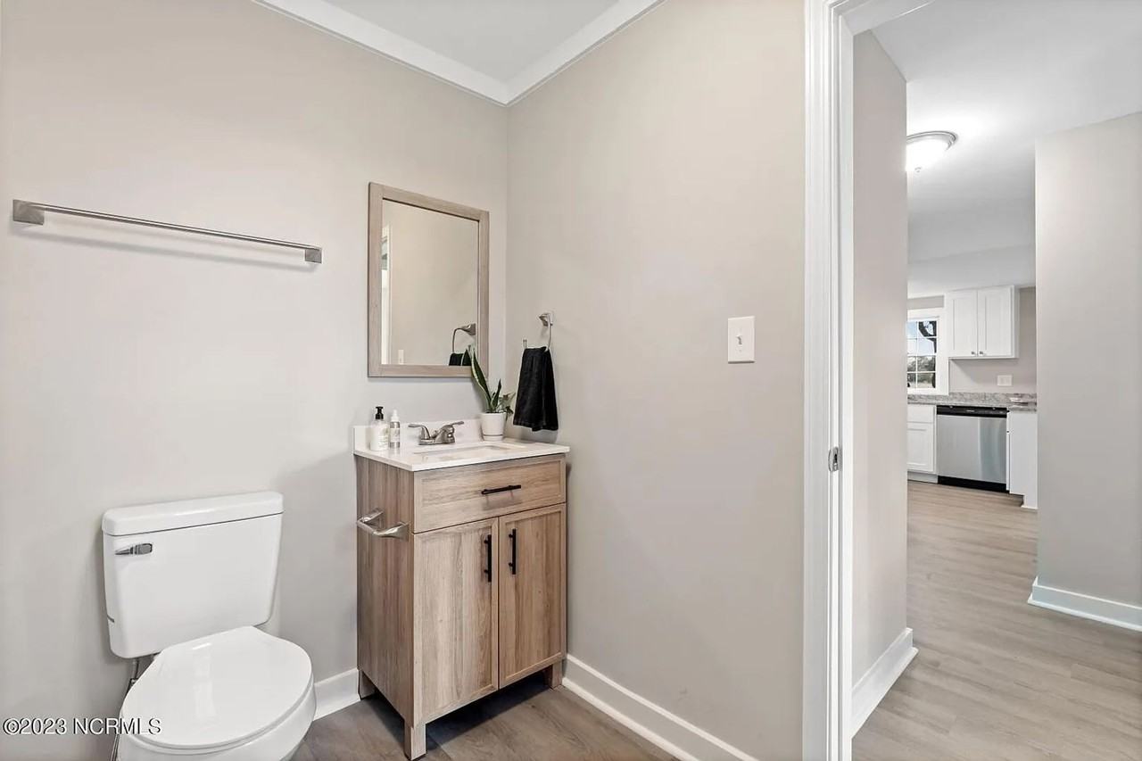 51 E Carroll St - Photo 5 of 8