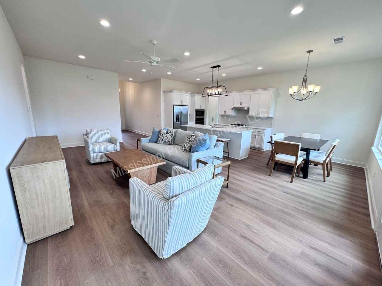 721 Primrose Dr - Photo 7 of 38