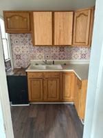 featured image of 230 E Chestnut St