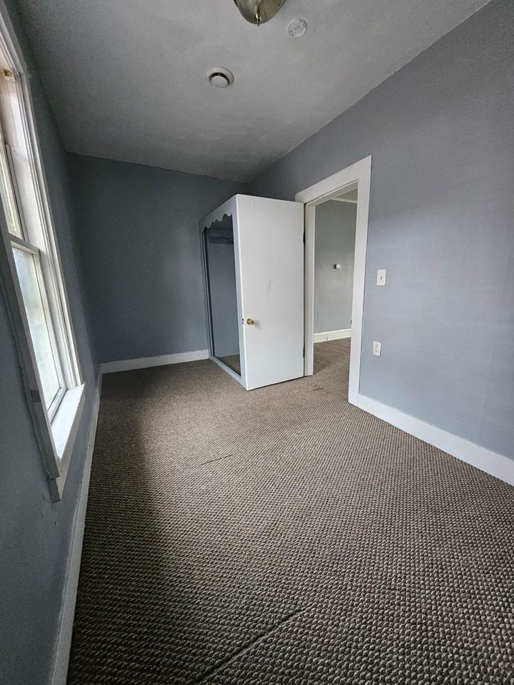 1619 Chestnut St - Photo 5 of 13