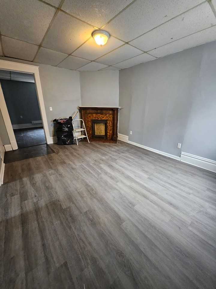 923 Chestnut St #2 - Photo 2 of 12