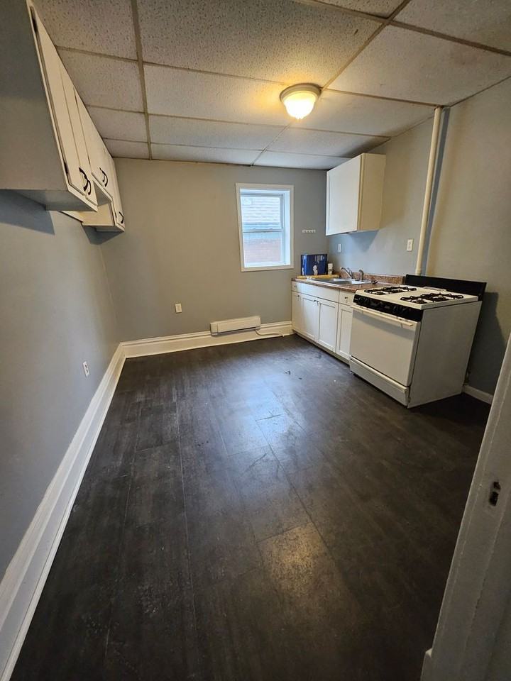 923 Chestnut St #2 - Photo 4 of 12