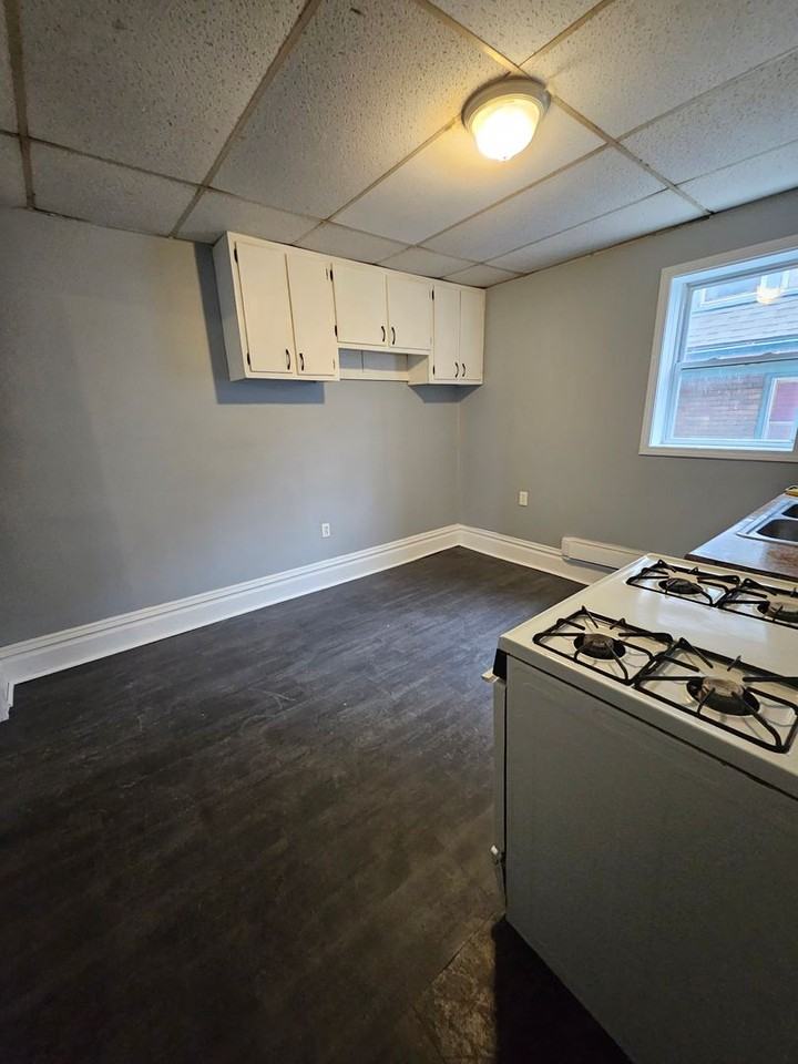 923 Chestnut St #2 - Photo 5 of 12