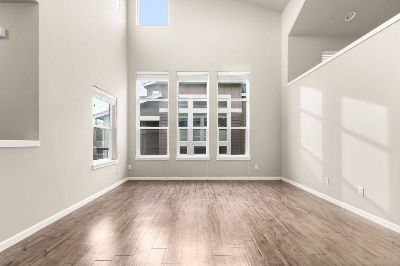 2122 W Summit Pkwy - Photo 6 of 29