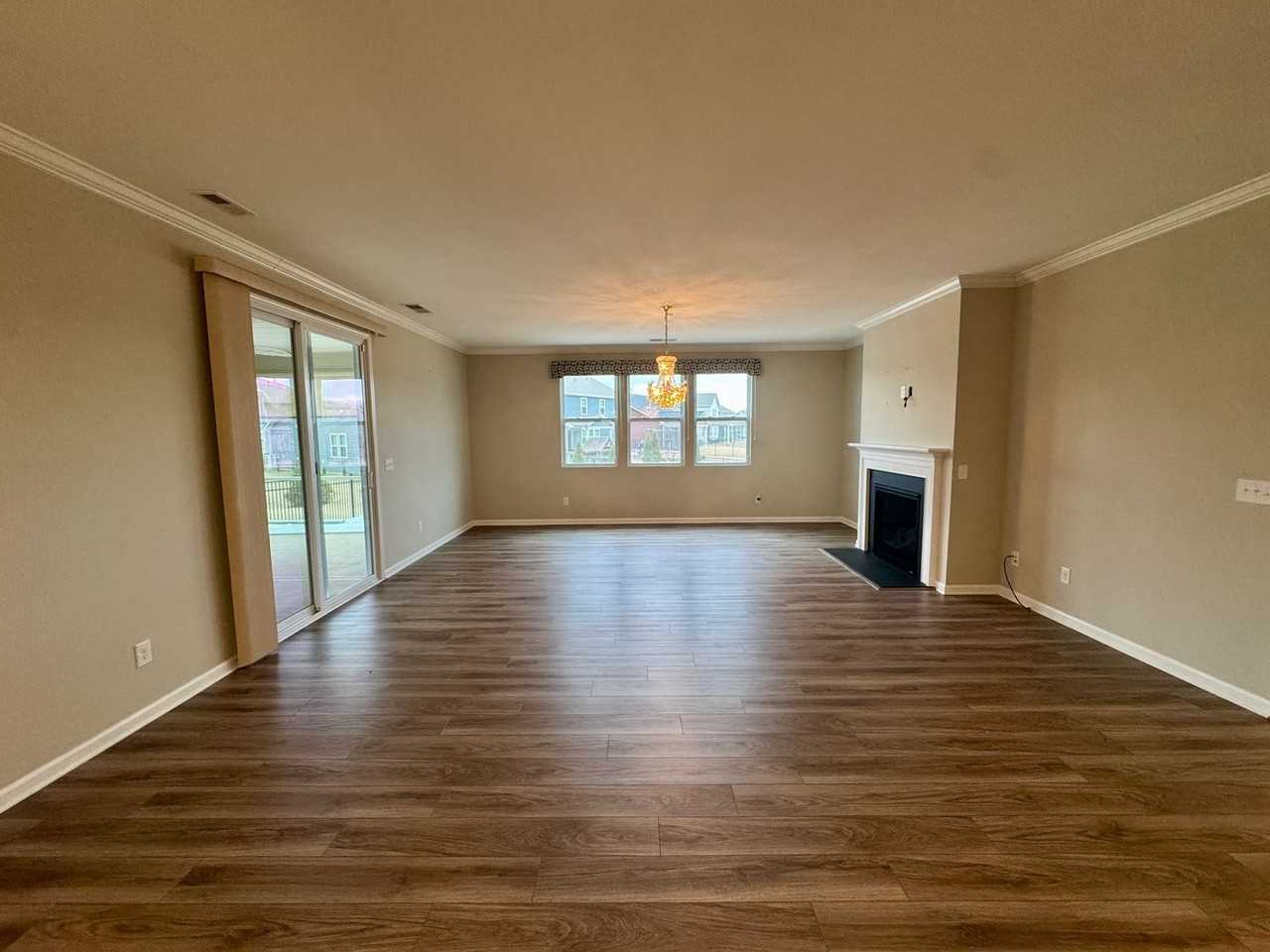 1202 Calder Dr - Photo 7 of 38