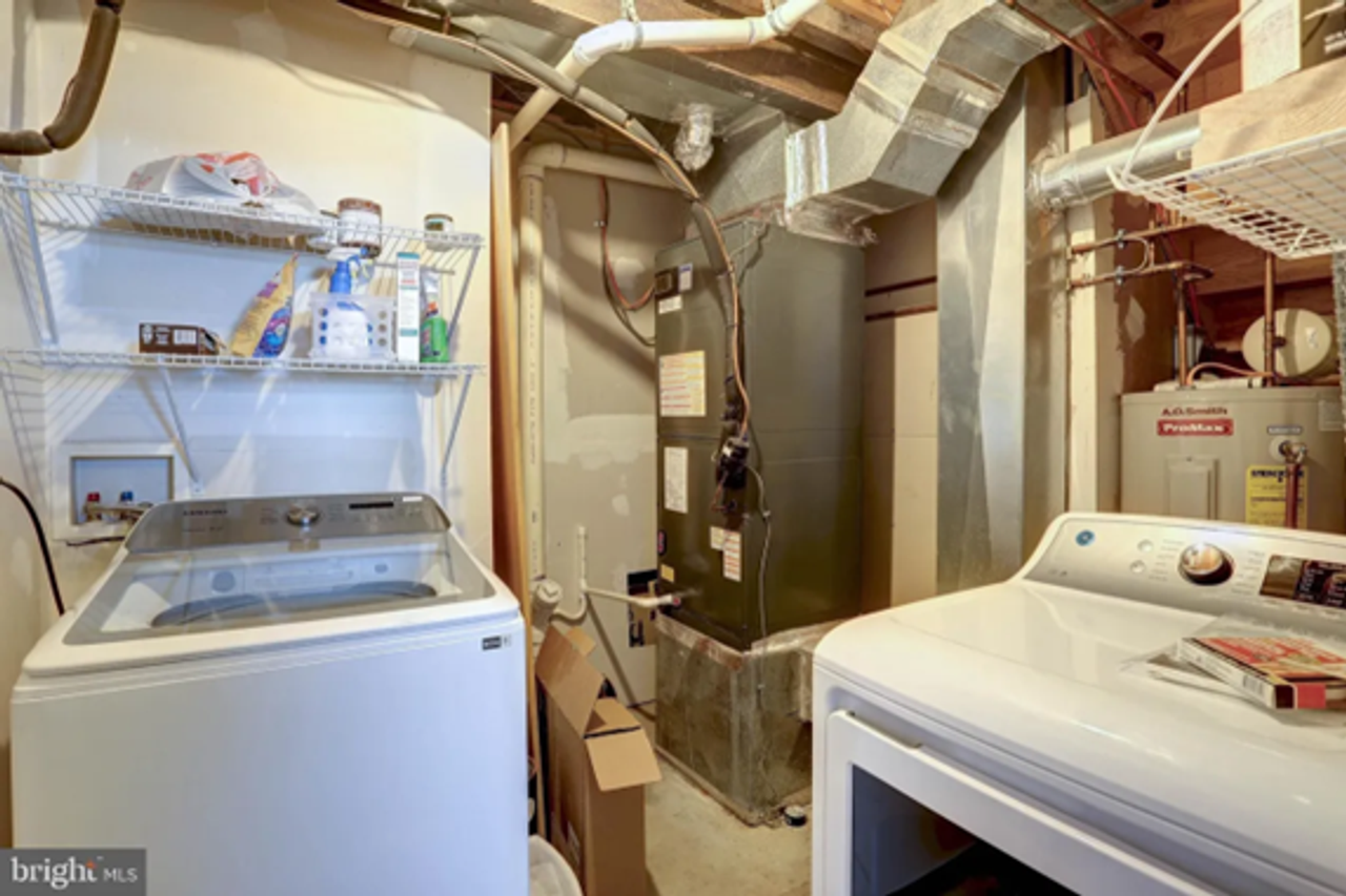 7619 Turnbrook Dr - Photo 6 of 33