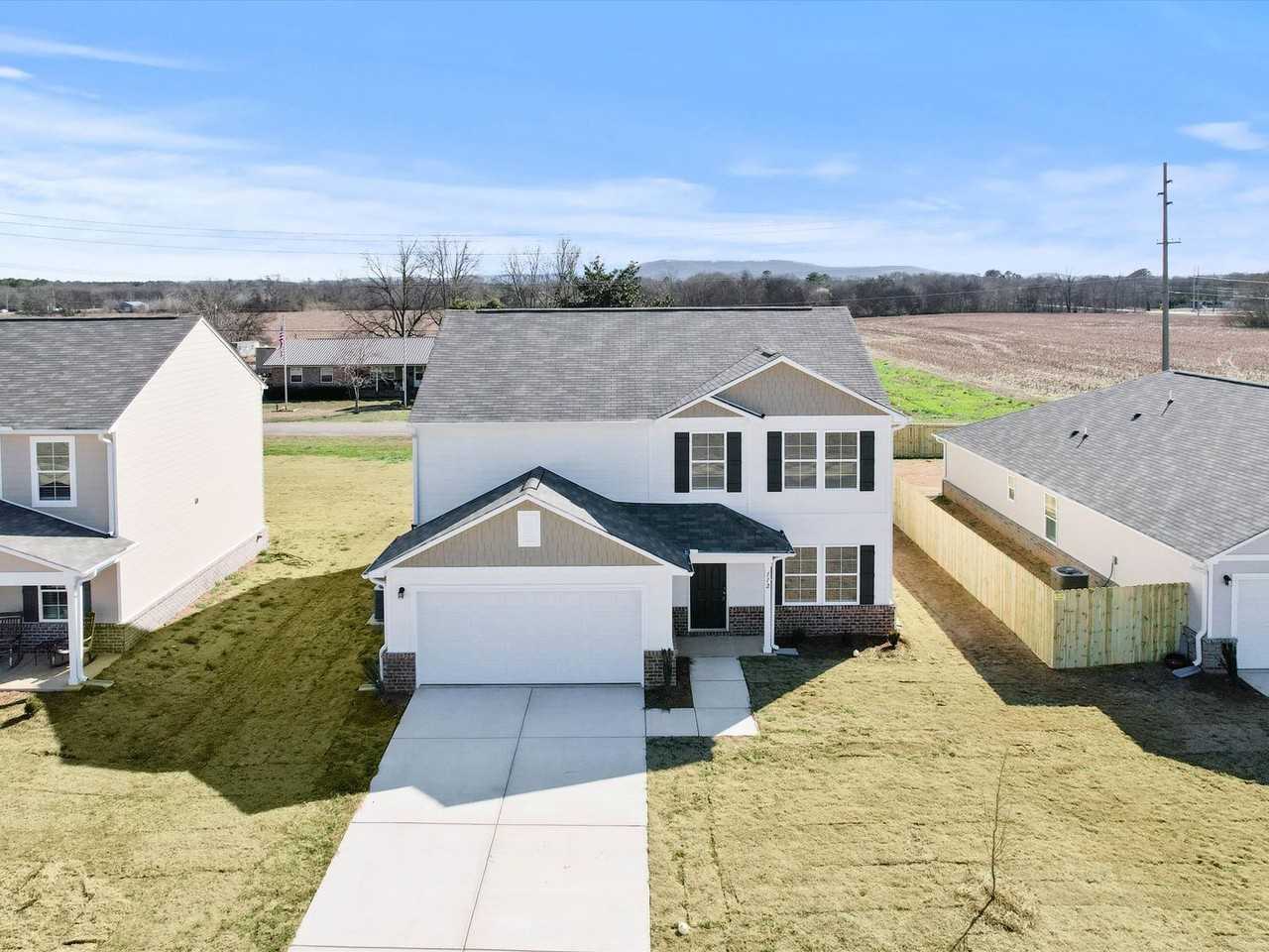 112 Vulcan St - Photo 2 of 31