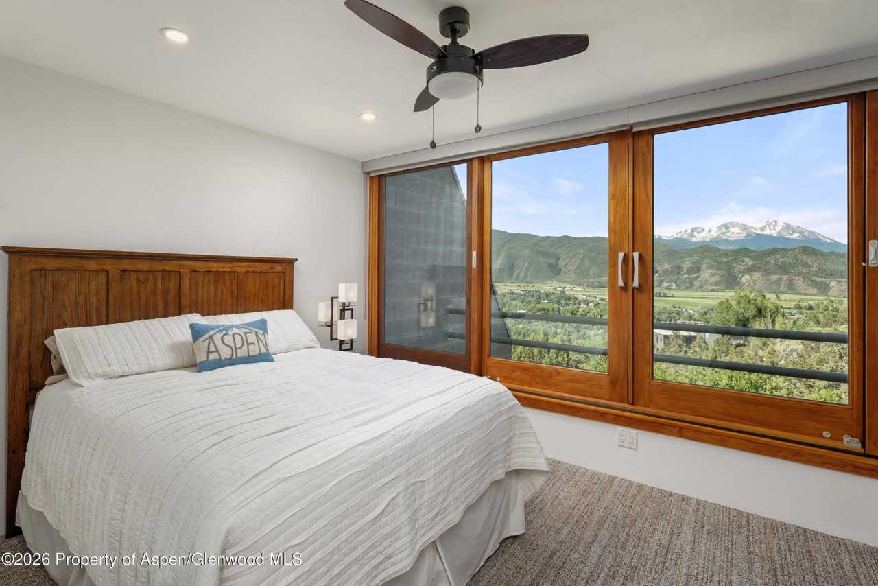 805 Pinon Dr Unit 2 #2 - Photo 3 of 12