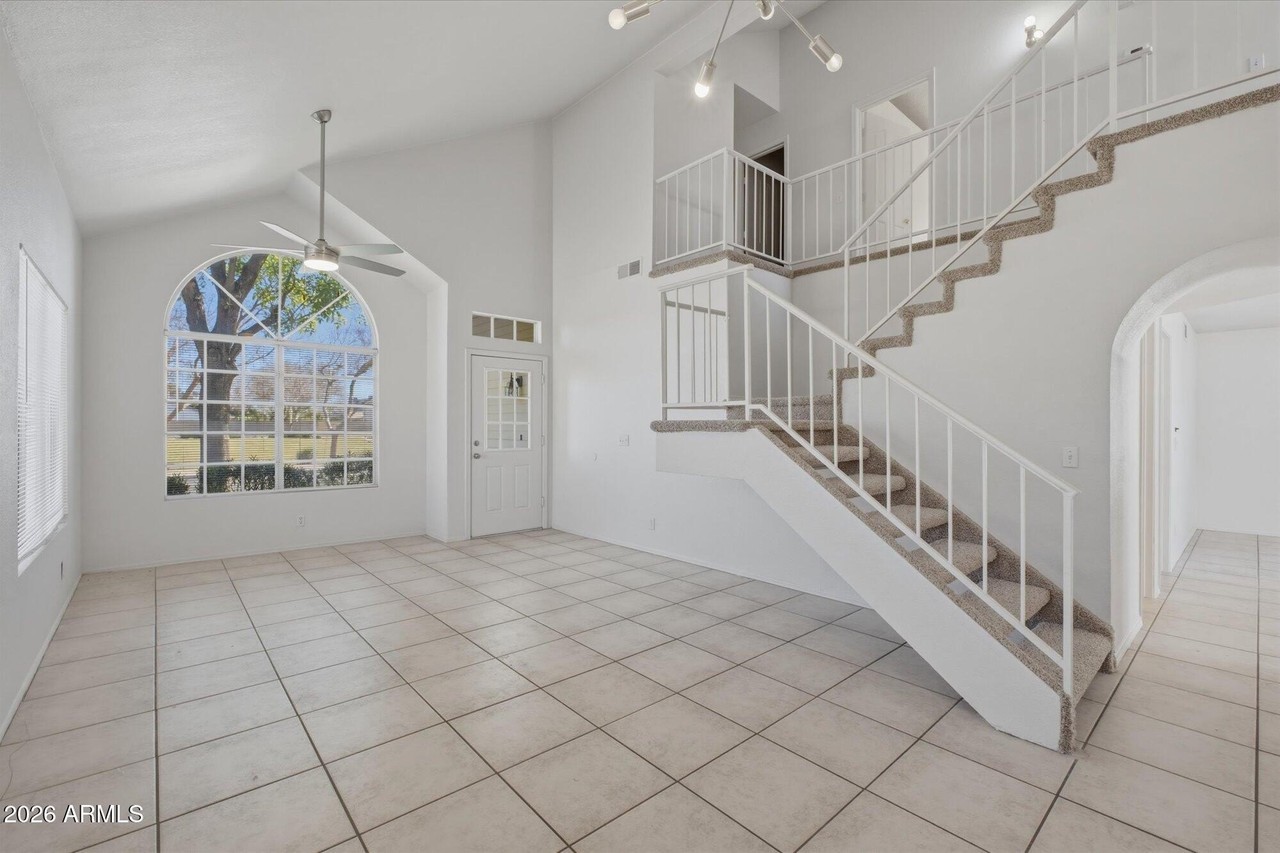 202 S Del Pueblo St - Photo 3 of 20