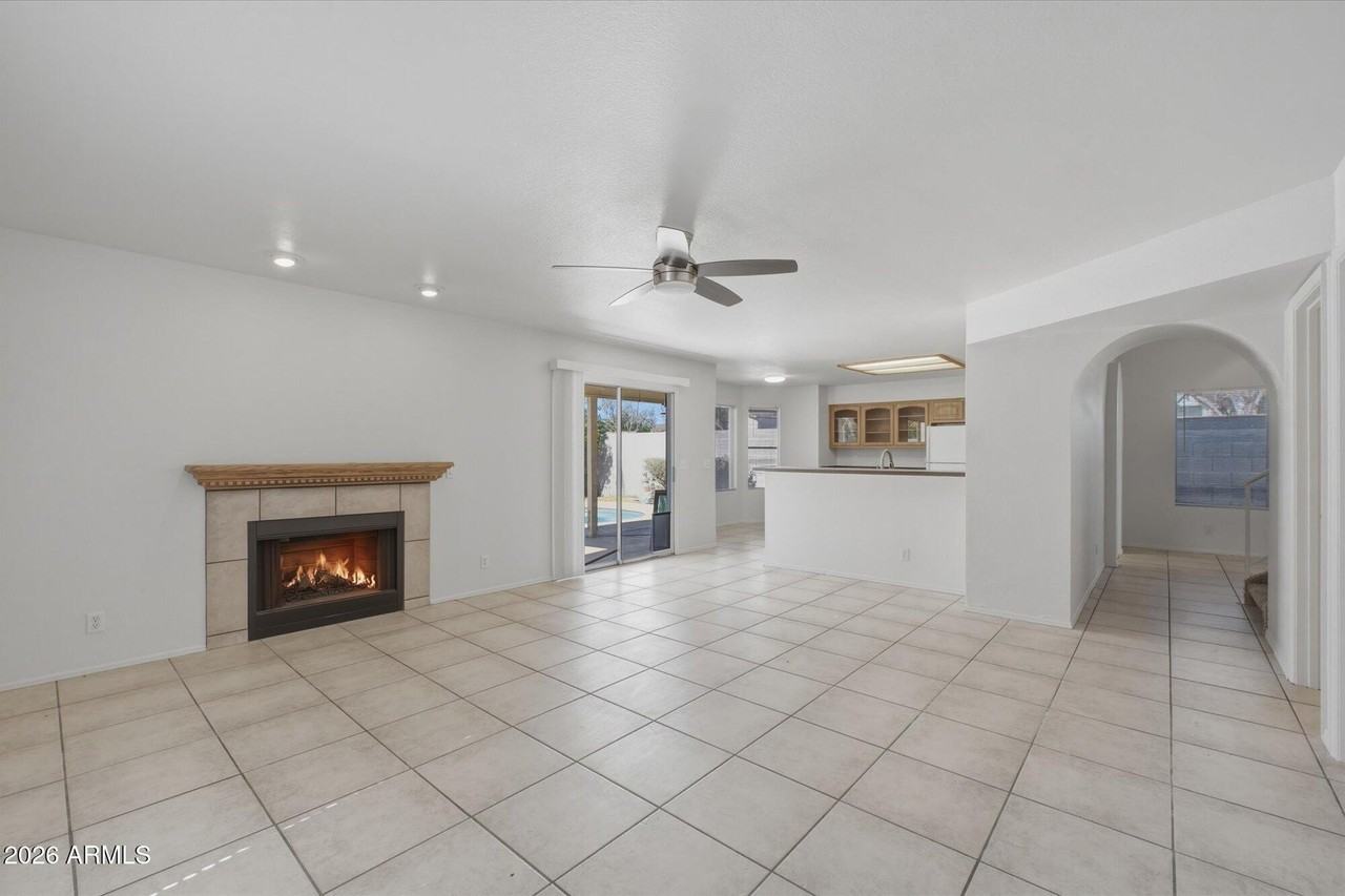 202 S Del Pueblo St - Photo 5 of 20