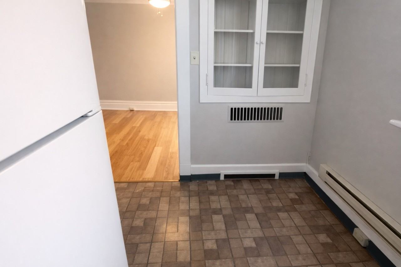 334 MELWOOD AVENUEAPT 3B #334-3B - Photo 5 of 11