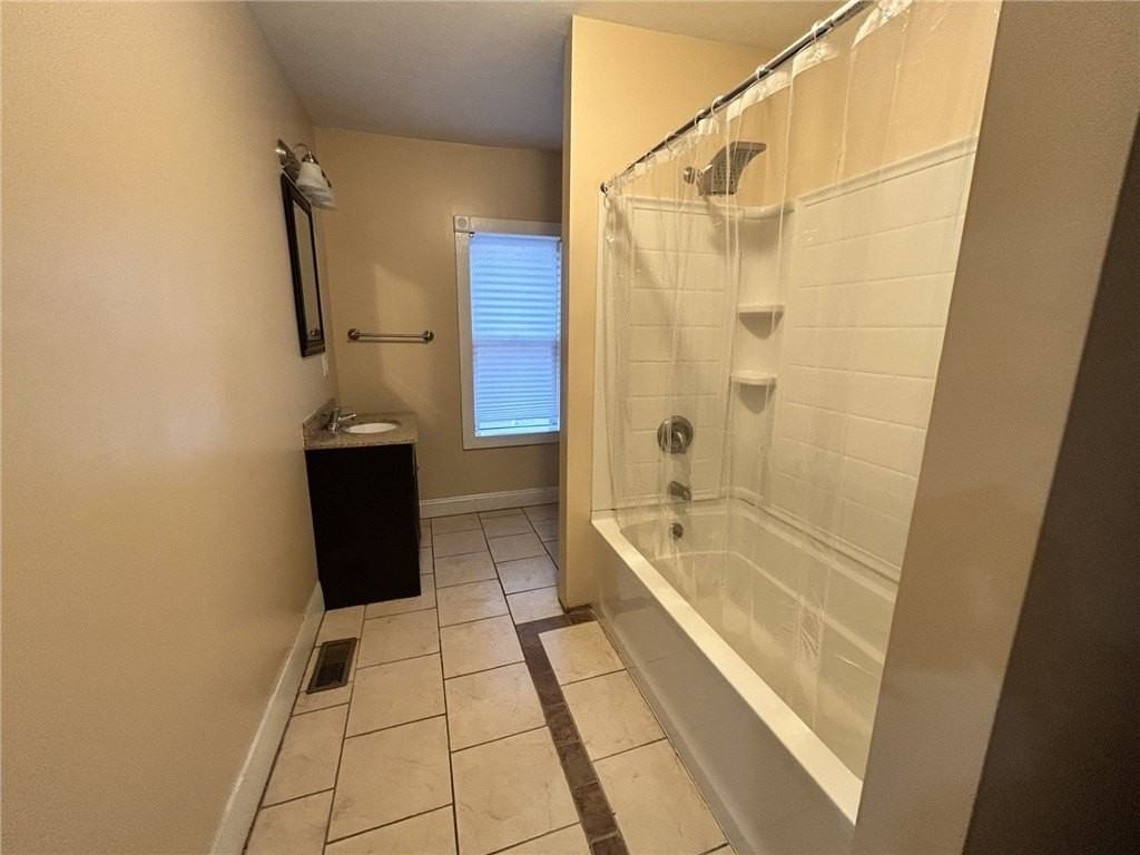 258 E 14th St - Photo 7 of 10