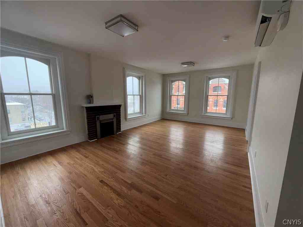 109 Main St Apt 5 #5 - Photo 7 of 18