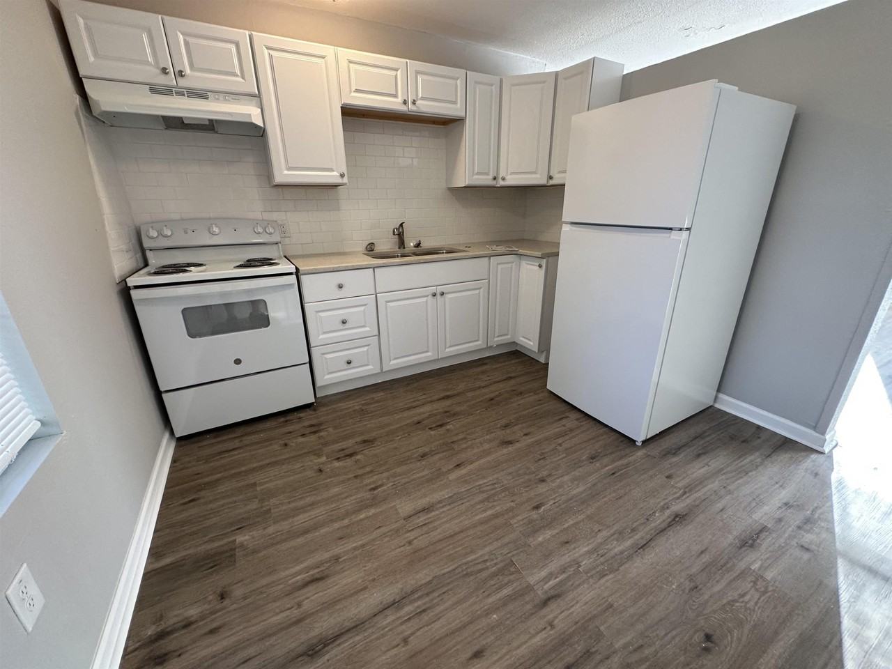 25B Hiland Pl - Photo 4 of 9