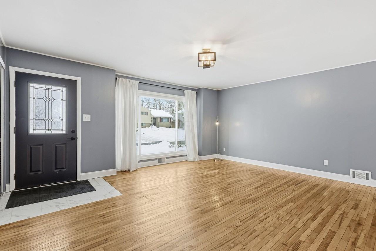 3042 Rightmire Blvd - Photo 5 of 30