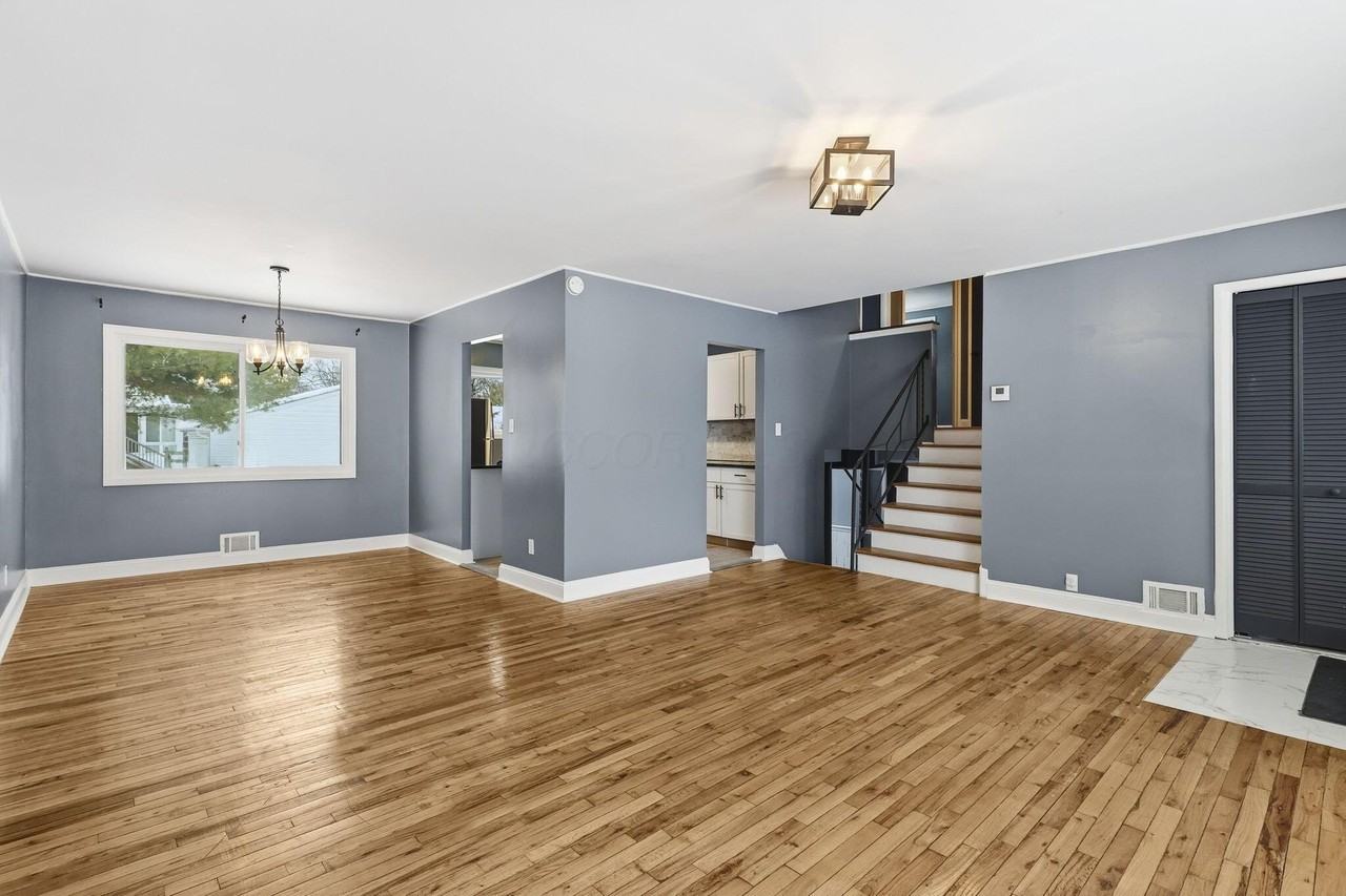 3042 Rightmire Blvd - Photo 6 of 30