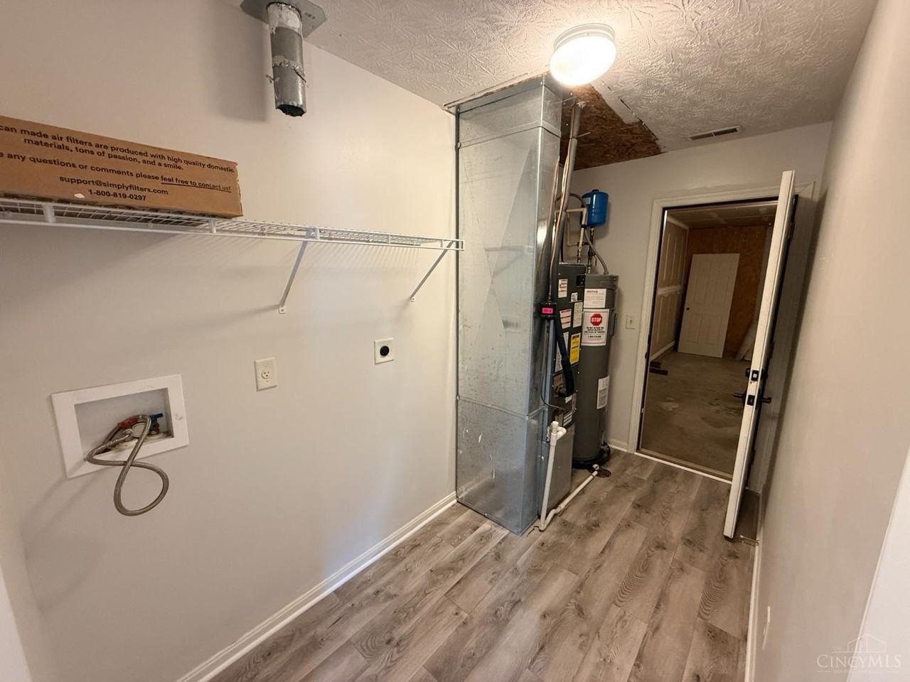 912 S 1st St - Photo 5 of 21