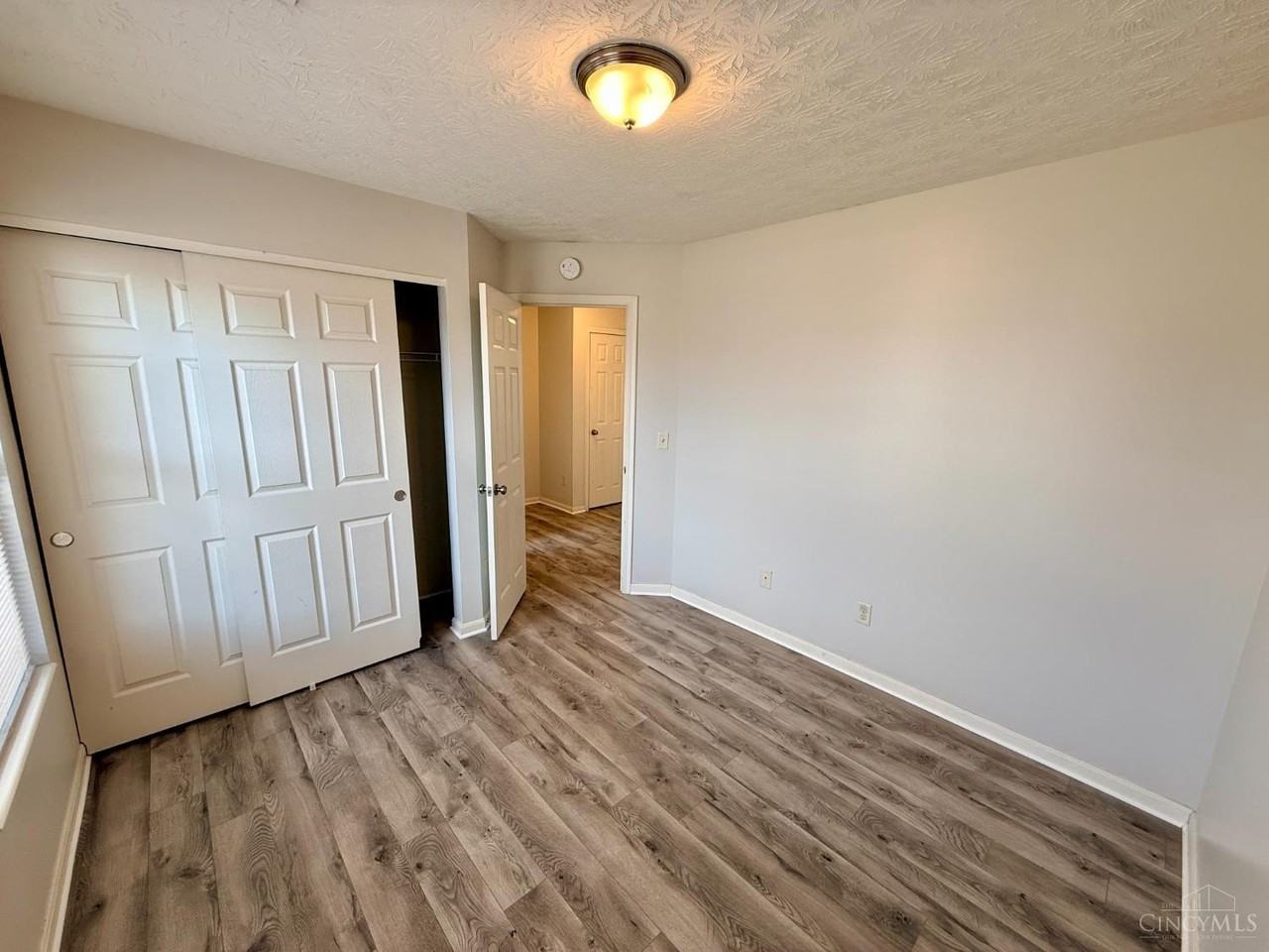 912 S 1st St - Photo 7 of 21