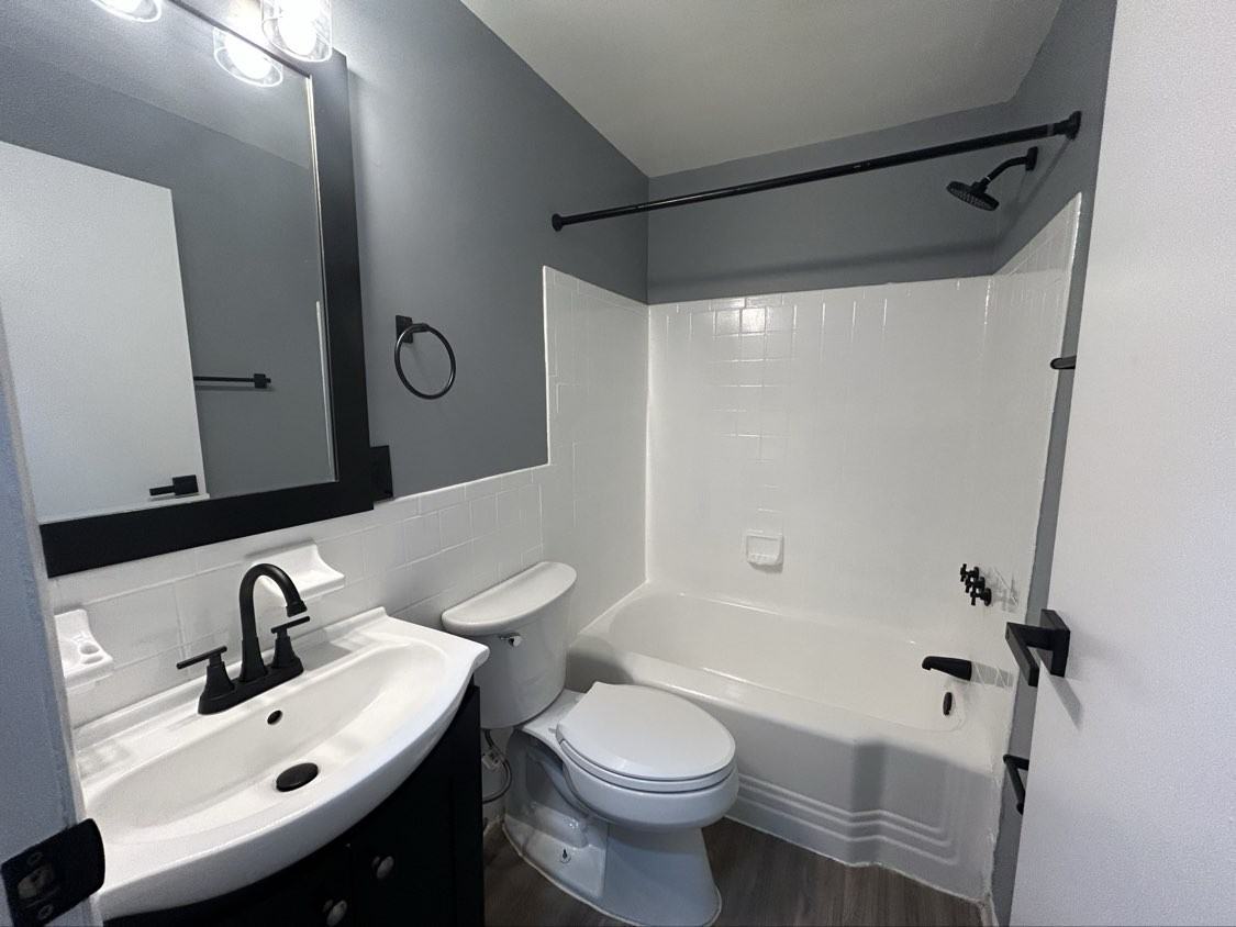 19 E Centre St #19-1 - Photo 3 of 8