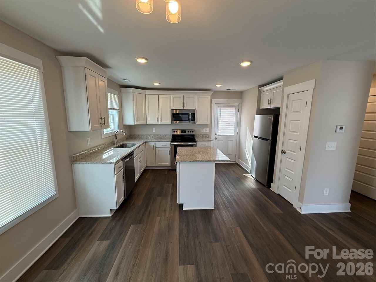 1402 Martin Luther King Ave Unit B #B - Photo 4 of 16