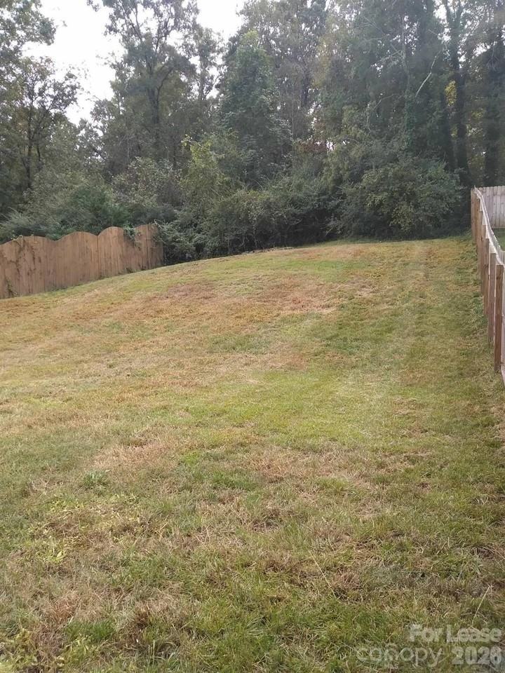 7708 E Lane Dr - Photo 2 of 20