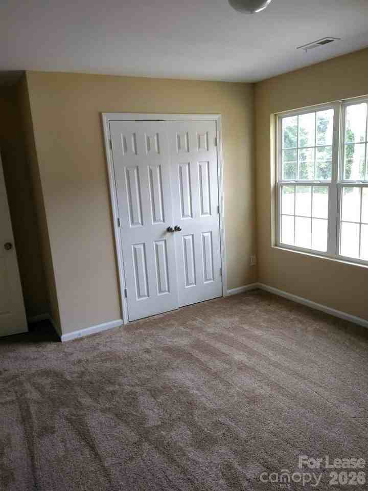 7708 E Lane Dr - Photo 5 of 20