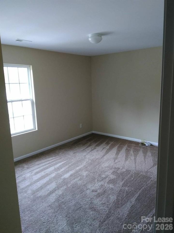 7708 E Lane Dr - Photo 6 of 20