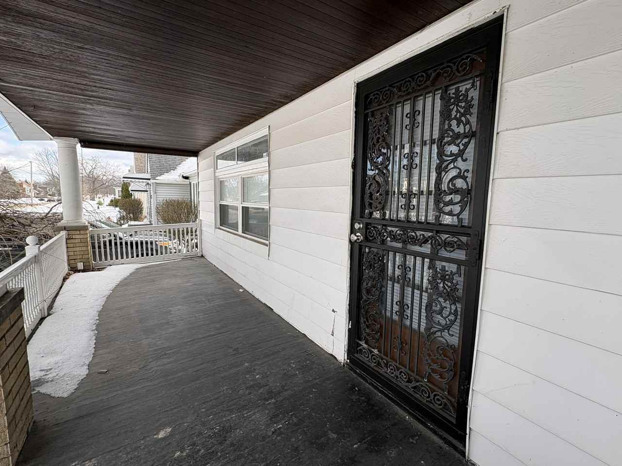 17407 Woodbury Ave #1 - Photo 3 of 35