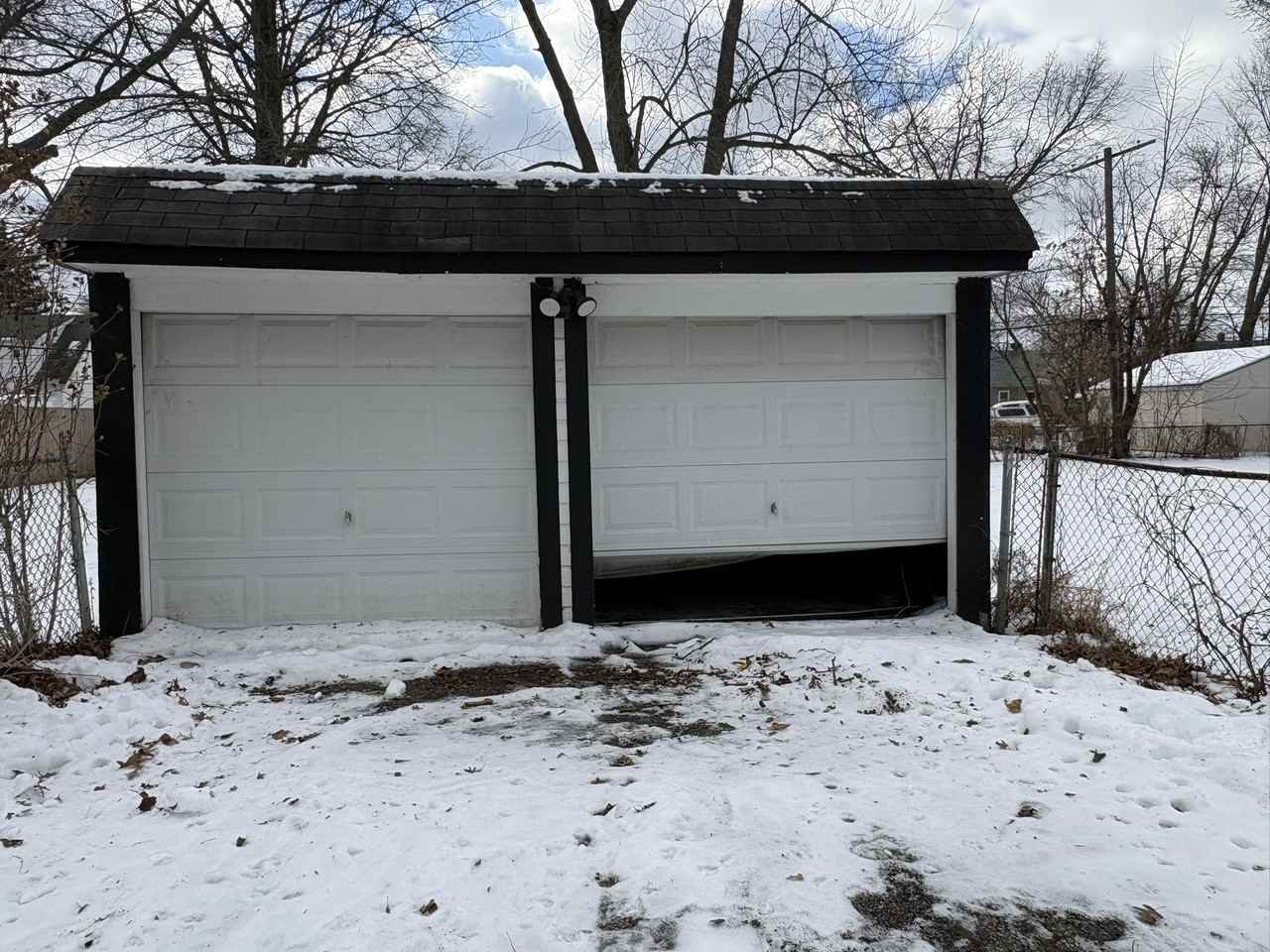 17407 Woodbury Ave #1 - Photo 5 of 35