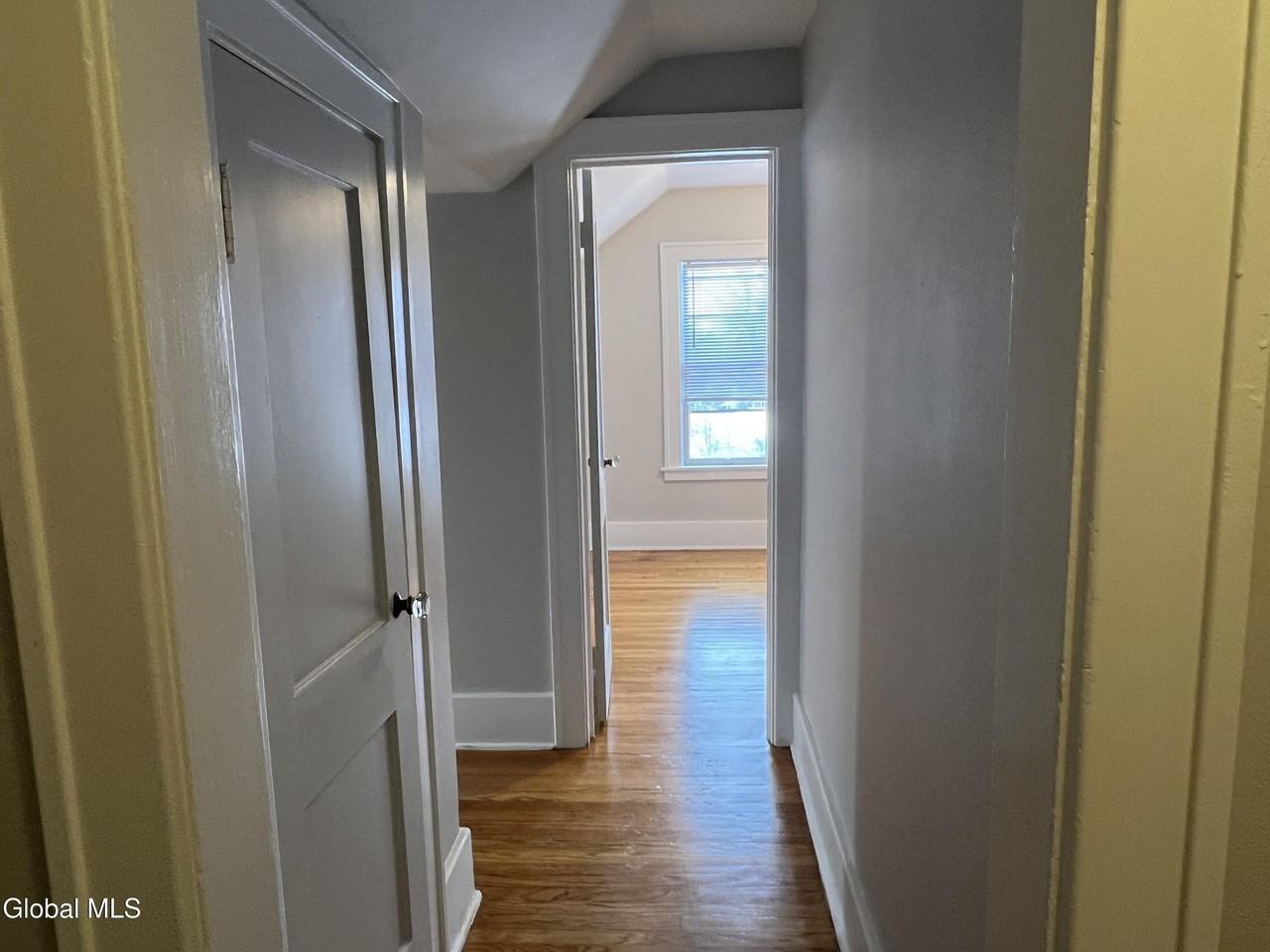 1226 Wendell Ave Apt 5 #5 - Photo 4 of 28