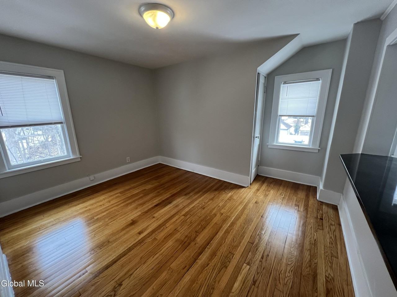 1226 Wendell Ave Apt 5 #5 - Photo 6 of 28