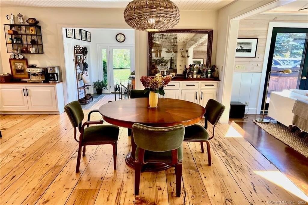 11 Rolling Hills Dr - Photo 6 of 24