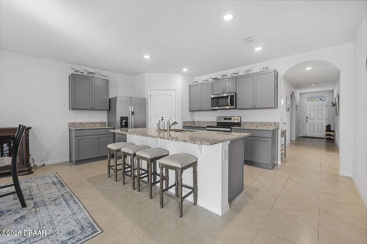 154 Sunset Point Dr - Photo 3 of 22