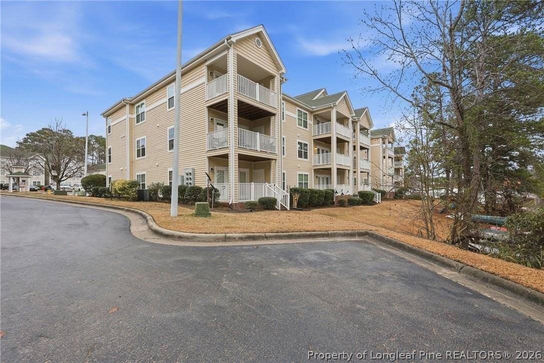 3308 Harbour Pointe Pl Unit 11 #11 - Photo 3 of 36