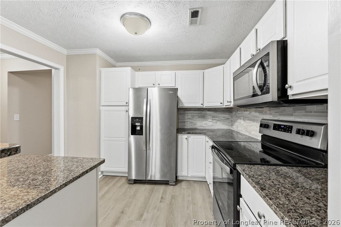 3308 Harbour Pointe Pl Unit 11 #11 - Photo 7 of 36