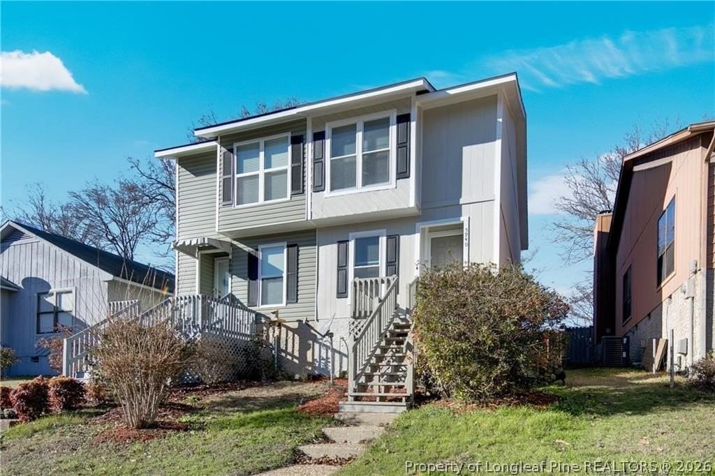 5940 Laguna Dr - Photo 4 of 39