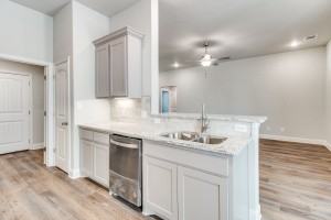 2904 Clover Dr #1 - Photo 4 of 10