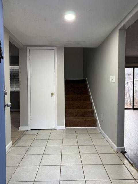 930 Pine Oak Trl - Photo 2 of 12