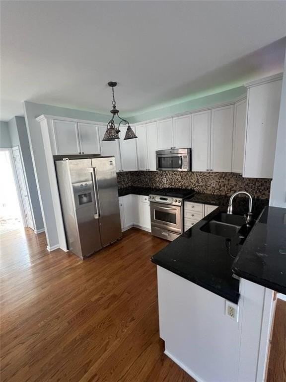 3595 Deep Cove Dr - Photo 2 of 22