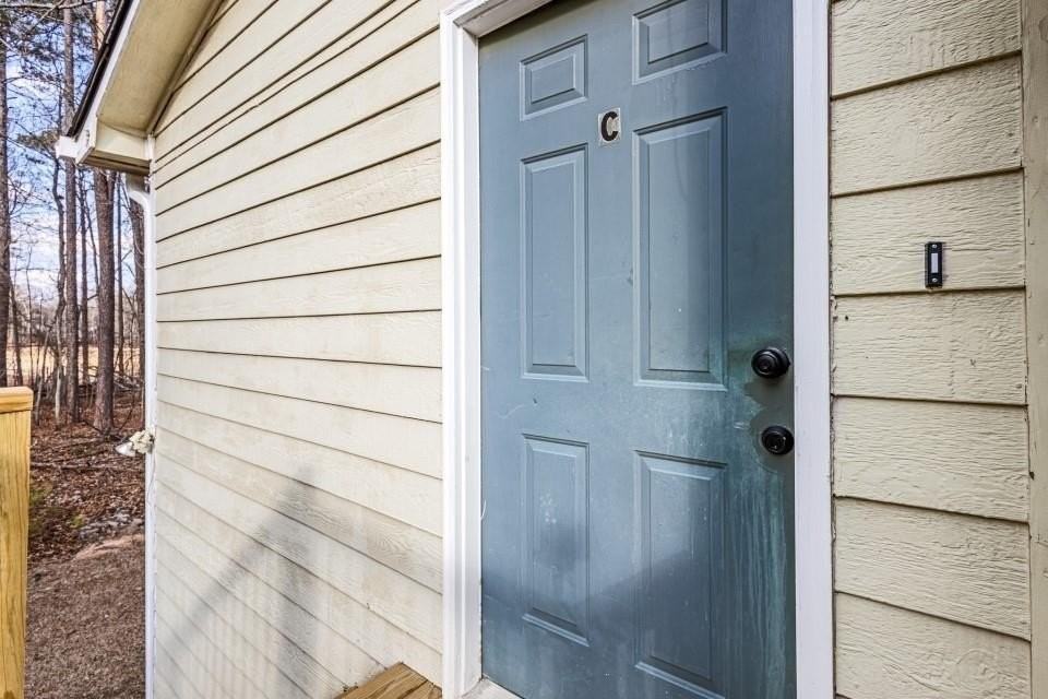 2037 Laboon Cir - Photo 2 of 18