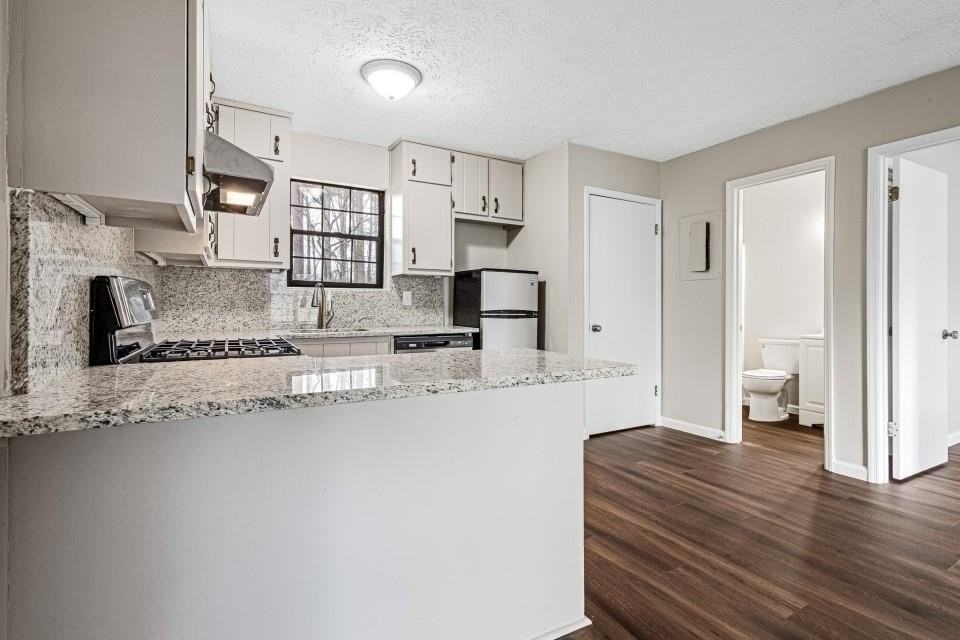 2037 Laboon Cir - Photo 6 of 18