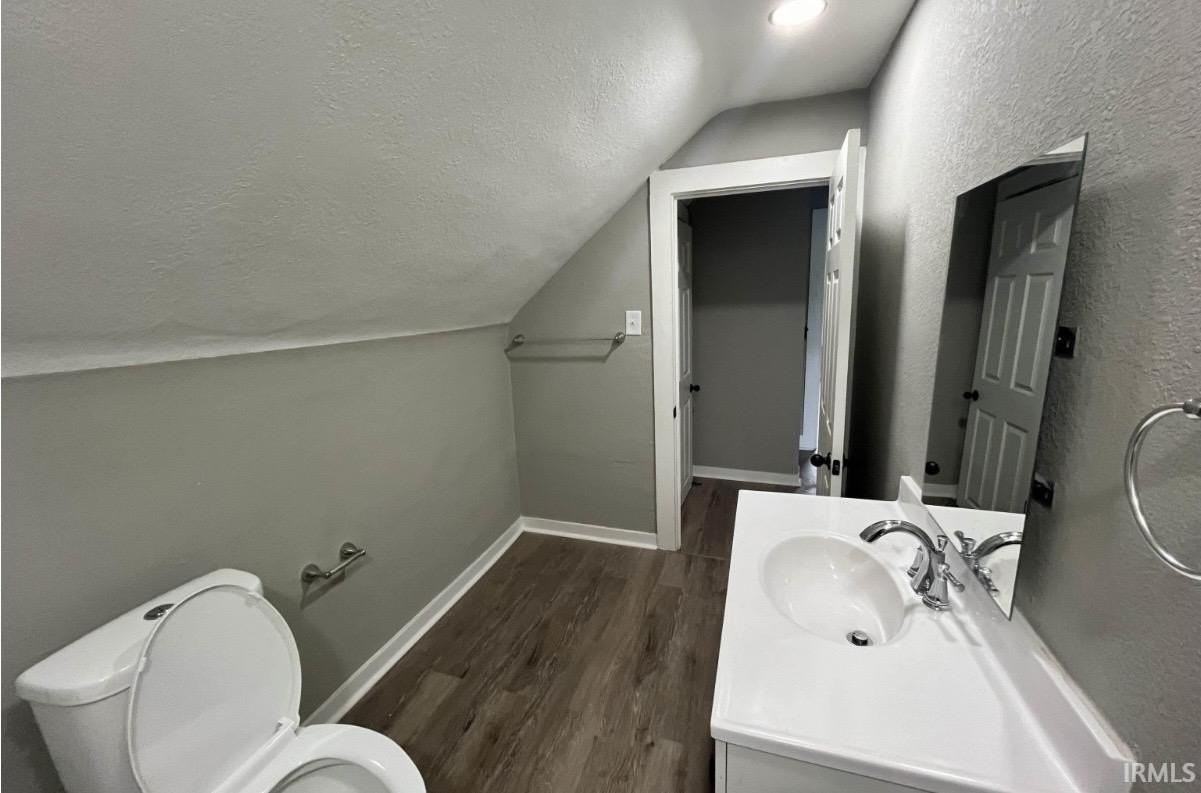 3617 Oliver St - Photo 4 of 10