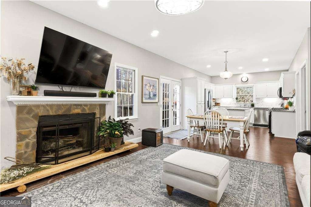 2368 Battle Forest Dr Sw - Photo 7 of 24