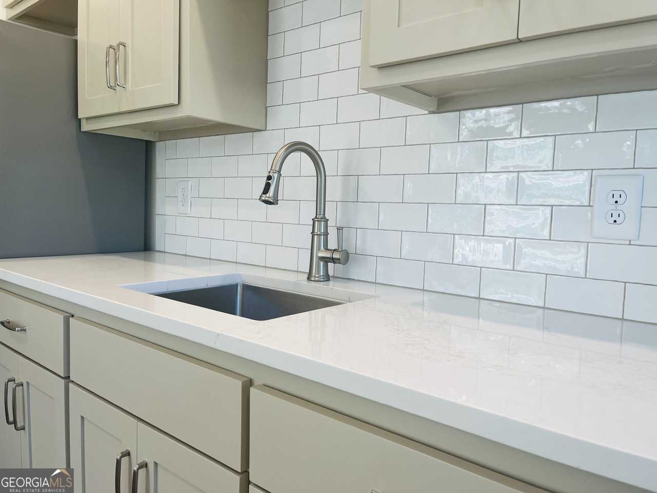 105 Gardenia Ln Unit 105a #105A - Photo 7 of 19