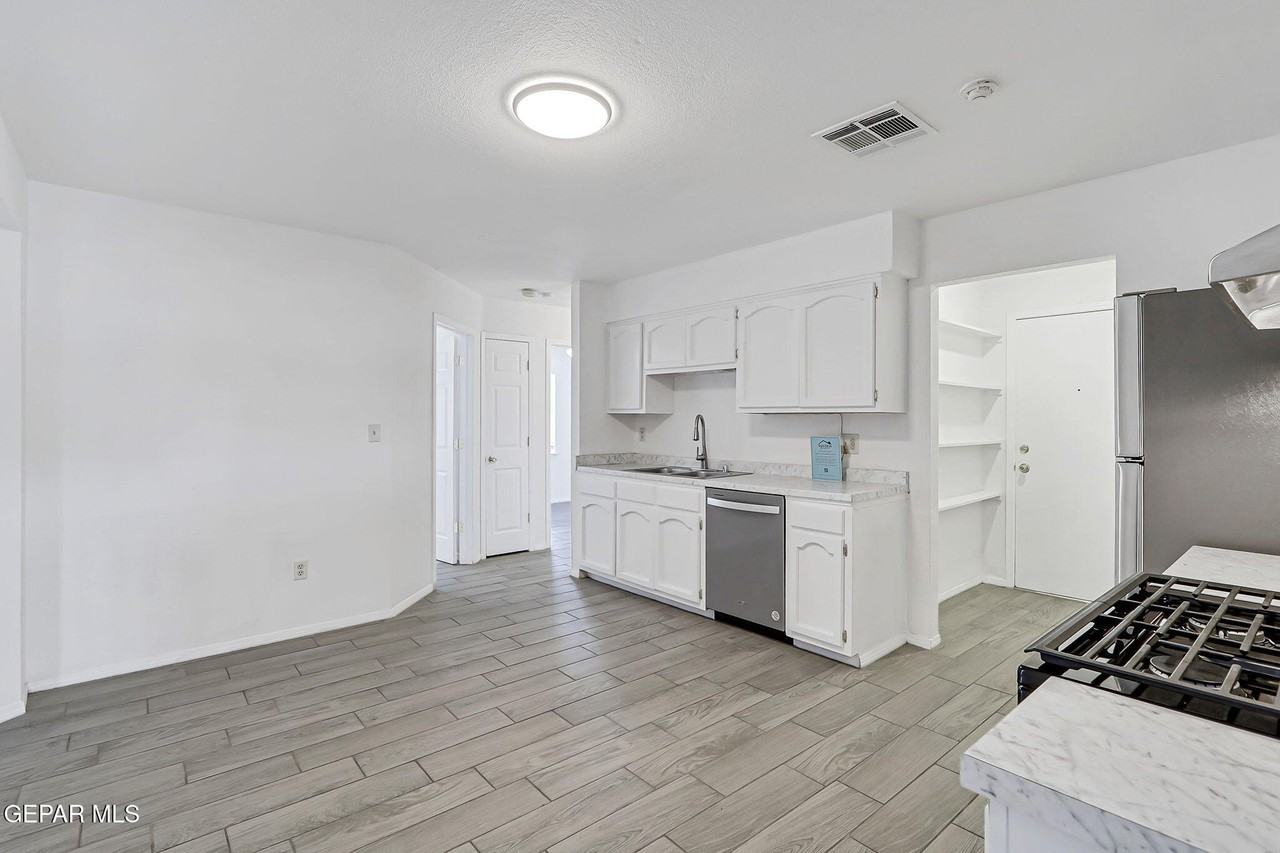 1724 Gambel Quail Dr - Photo 6 of 33